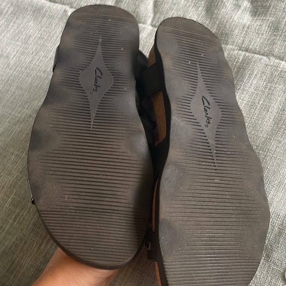 Clark’s Strapped Sandel - Picture 6 of 6